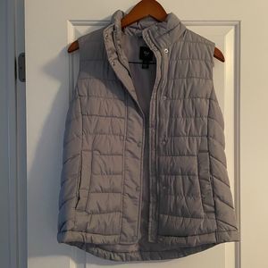 Gap Gray Quilted Puffer Vest - Sz S